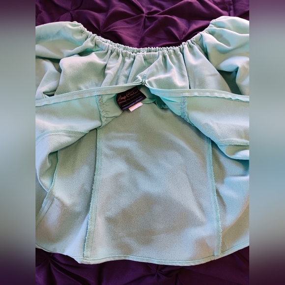 PUG top - Picture 4 of 5